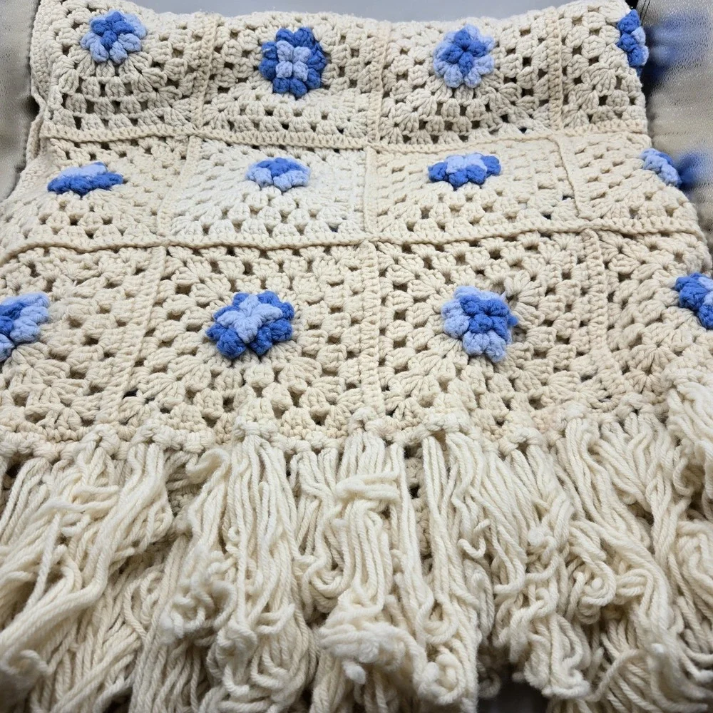 Vtg‎ Handmade Crochet Throw 3D Flower Granny Square Blanket 82x47